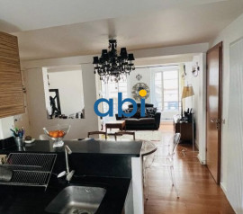 
                                                                                        Vente
                                                                                         Appartement famillial au coeur de Paris
