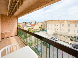 
                                                                                        Location
                                                                                         Appartement lumineux 68 m2 à Hyères Centre-Ville