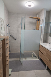 
                                                                                        Vente
                                                                                         Appartement lumineux avec balcon à Seynod