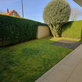 
                                                                                        Vente
                                                                                         Appartement lumineux avec terrasse et jardin à Antony proche du parc Heller (box en sus)