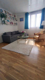 
                                                                                        Location
                                                                                         Appartement lumineux proche transports et centre