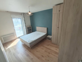 
                                                                                        Location
                                                                                         Appartement meublé 3 chambres, parking