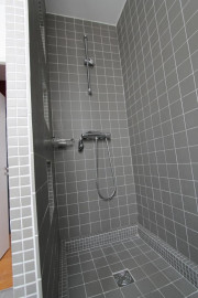 
                                                                                        Location
                                                                                         Appartement meublé 3 pièces avec cave et balcon