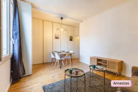 Location
Appartement meublé 3 pièces - Refait à neuf - Première Location