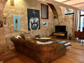 
                                                                                        Location
                                                                                         Appartement meublé 72 m² Bordeaux Centre