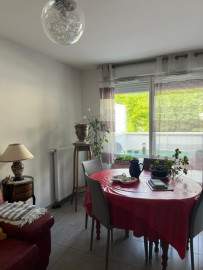 
                                                                                        Location
                                                                                         Appartement meublé 73 m2 Garage & Terrasse
