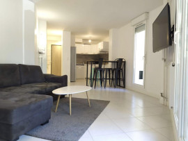 
                                                                                        Location
                                                                                         Appartement meublé à louer