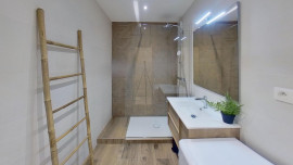 
                                                                                        Colocation
                                                                                         Appartement meublé avec vue