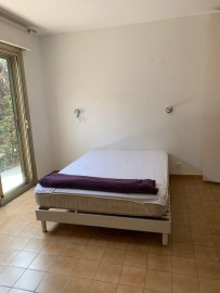 
                                                                                        Location
                                                                                         Appartement meublé de 100m2 au Plateau fleuri