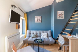 
                                                                        Location
                                                                         Appartement meublé de 18 m2