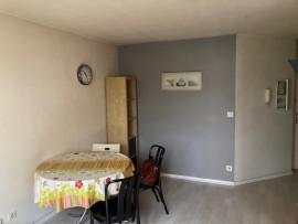 
                                                                                        Location
                                                                                         Appartement meuble de 2 pieces 32m2 a Lyon