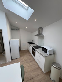 
                                                                                        Location
                                                                                         Appartement meublé F2 lumineux de 43m² + wifi