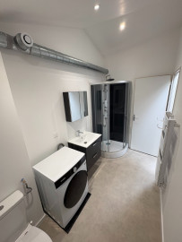 
                                                                                        Location
                                                                                         Appartement meublé F2 lumineux de 43m² + wifi