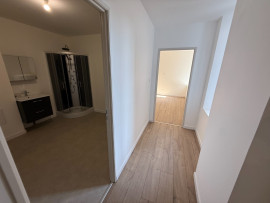 
                                                                                        Location
                                                                                         Appartement meublé F2 lumineux de 57m² + wifi