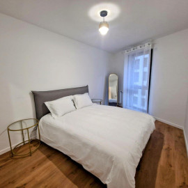 
                                                                                        Location
                                                                                         Appartement meublé neuf 3 pièces Gennevilliers