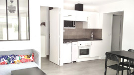 
                                                                                        Location
                                                                                         Appartement meublé rénové calme avec véranda