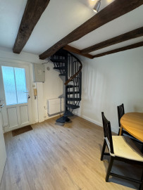 
                                                                                        Location
                                                                                         Appartement meublé T1 23.98m² à Poitiers