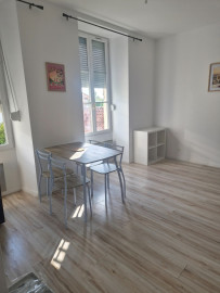 
                                                                                        Location
                                                                                         Appartement meublé T1 24.5m² à Angoulême