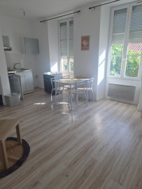 
                                                                                        Location
                                                                                         Appartement meublé T1 24.5m² à Angoulême