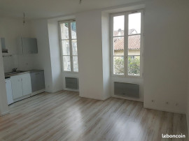 
                                                                                        Location
                                                                                         Appartement meublé T1 25m² à Angoulême
