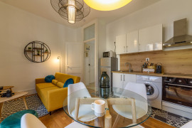 
                                                                                        Location
                                                                                         Appartement meublé T2 30m² à GRENOBLE