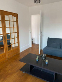 
                                                                                        Location
                                                                                         Appartement meublé T2 38M2 Porte de Champerret