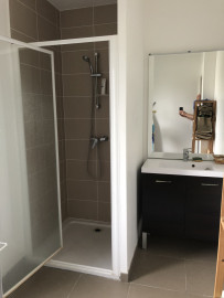 
                                                                                        Location
                                                                                         Appartement meublé T2 45m² à Bègles