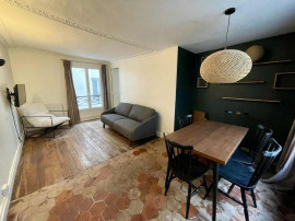 
                                                                                        Location
                                                                                         Appartement meublé T2 Bonne Nouvelle