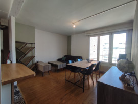 
                                                                                        Location
                                                                                         Appartement meublé T2 proche Citadelle