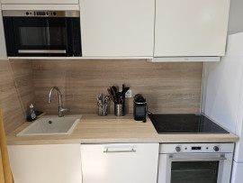 
                                                                                        Location
                                                                                         Appartement meublé T3 46m² à GRENOBLE