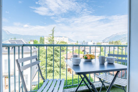 
                                                                                        Location
                                                                                         Appartement meublé T3 51m² à GRENOBLE
