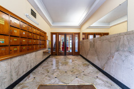 
                                                                                        Location
                                                                                         Appartement meublé T3 70m² à Grenoble