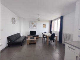 
                                                                                        Location
                                                                                         Appartement meublé T4, balcons, cave Amiens