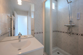 
                                                                                        Location
                                                                                         Appartement meublé T5 65.08m² à Grenoble