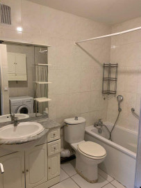
                                                                                        Location
                                                                                         Appartement Meublé Tout équipé Avec Parking et pos
