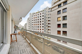 
                                                                                        Location
                                                                                         Appartement meuble - Trocadéro - Bail mobilité