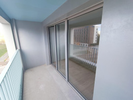 
                                                                                        Location
                                                                                         Appartement neuf, 1 chambre, Gare SNCF