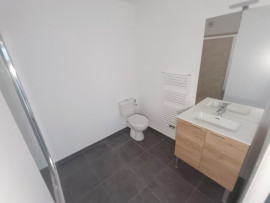 
                                                                                        Location
                                                                                         Appartement neuf, 1 chambre, Gare SNCF