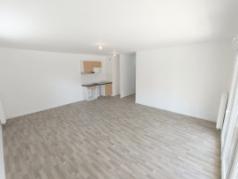 Location
Appartement neuf, 2 chambres terrasse et parking