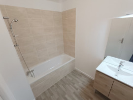 Location
Appartement neuf, 2 chambres terrasse et parking