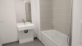 
                                                                                        Location
                                                                                         Appartement neuf avec toutes commodités