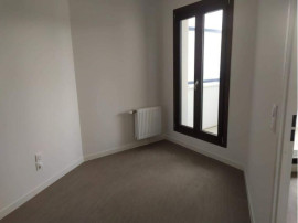 
                                                                                        Location
                                                                                         Appartement neuf très lumineux