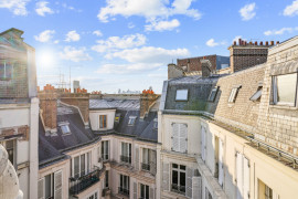 
                                                                                        Vente
                                                                                         Appartement T5  rénové - Dernier étage - Paris 17