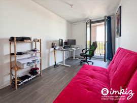 Vente
Appartement récent 4 pièces, loggia et parking
