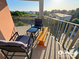 
                                                                                        Vente
                                                                                         Appartement  récent 4 pièces, loggia et parking