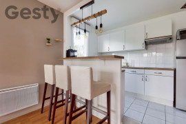 
                                                                                        Location
                                                                                         Appartement récent avec terrasse et parking