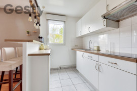 
                                                                                        Location
                                                                                         Appartement récent avec terrasse et parking