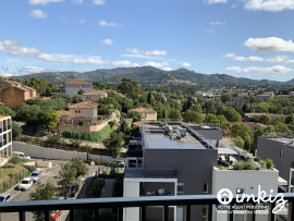 
                                                                                        Vente
                                                                                         Appartement récent T4 73 m² avec garage 38 m²