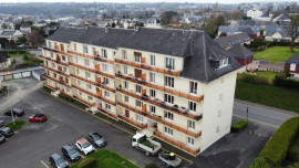 
                                                                                        Vente
                                                                                         APPARTEMENT RENOVE AVEC ASCENSEUR ET BALCON 