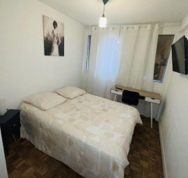 
                                                                                        Location
                                                                                         Appartement renove colocation feminine